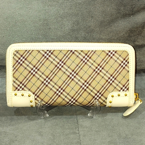 BURBERRY BLUE LABEL NOVA CHECK &  LEATHER BEIGE & WHITE ZIP AROUND LONG WALLET - Picture 6 of 17